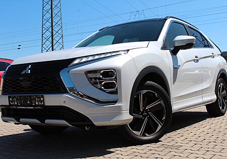 Mitsubishi Eclipse Cross 2.4 Top 4WD Navi Pano HUD ACC LED