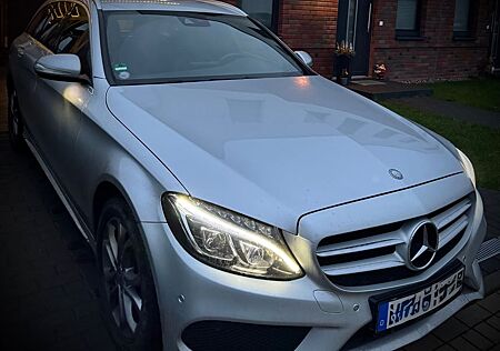 Mercedes-Benz C 220 C 220d T AMG Line Autom. /AHK/Winterreifen