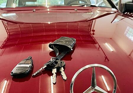 Mercedes-Benz 300 E Tüv NEU+SHZ+S.DACH+TOP!!!