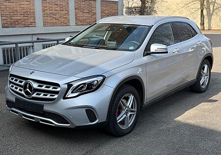 Mercedes-Benz GLA 180 Urban Business Off-Road LED Finanz.4,69%