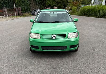 VW Polo Volkswagen 1.0 BASIS