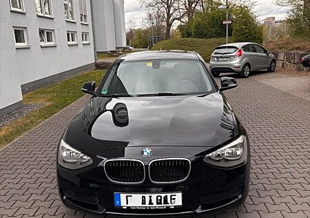 BMW 114i 1er , 2013, TÜV neu