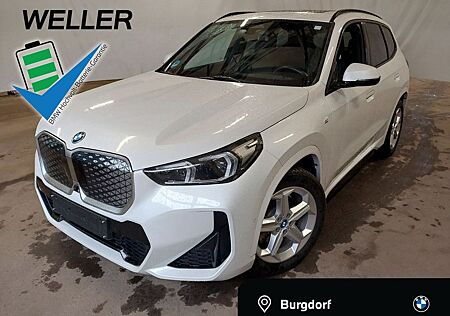 BMW iX1 xDrive30 M Sport Pano,AHK,H/K,HUD,DAPro,PA+