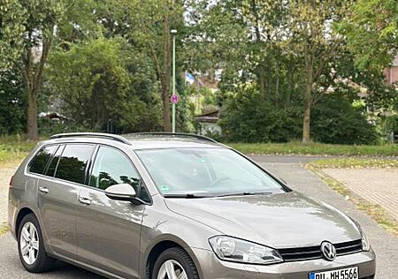 VW Golf Volkswagen 1.6 TDi Comfortline Automatik Scheckheft V
