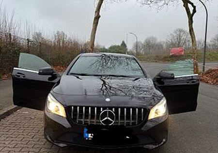 Mercedes-Benz CLA 180 - Limited in Polarlichtviolett