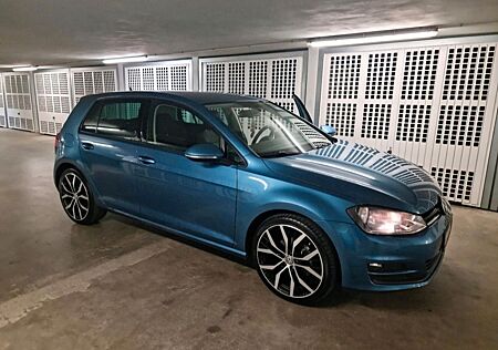 VW Golf Volkswagen 1.6 TDI BlueMotion