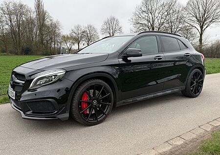 Mercedes-Benz GLA 45 AMG 4MATIC DCT AMG