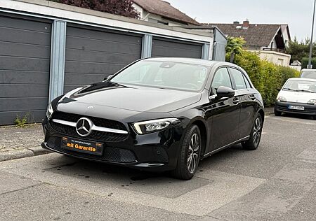 Mercedes-Benz A 180 Vollleder Navi MBUX Business Paket