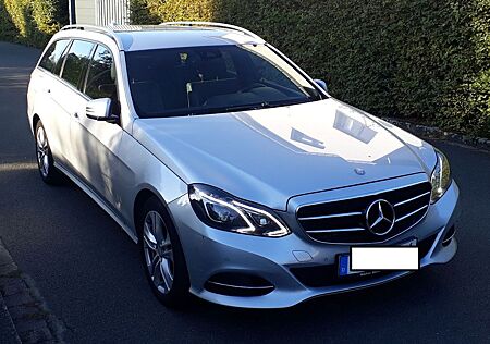 Mercedes-Benz E 220 CDI T AVANTGARDE