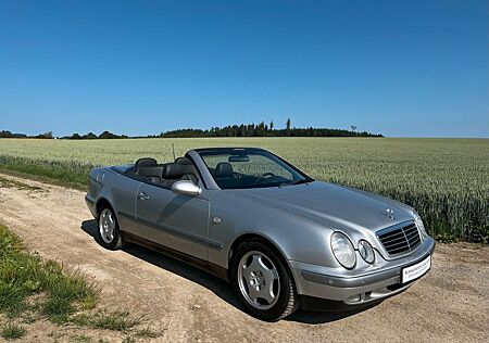 Mercedes-Benz CLK 320 ELEGANCE