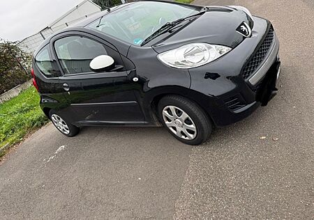 Peugeot 107 Black & Silver Edition 70 Black & Silver...