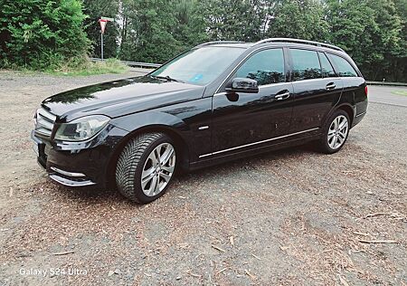 Mercedes-Benz C 250 T BlueEFFICIENCY Autom. -