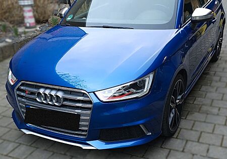 Audi S1 2.0 TFSI quattro -