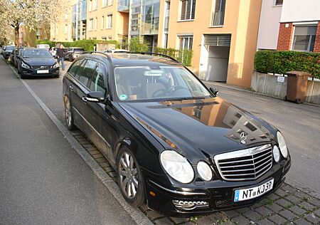 Mercedes-Benz E 200 KOMPRESSOR T AVANTGARDE Avantgarde
