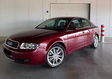Audi A4 1.8 T - 8-Fach - Scheckheft