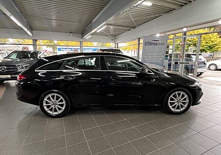 Mercedes-Benz CLA 180 Shooting Brake CLA 180 SB Business aktiver Park-Assistent uvm.