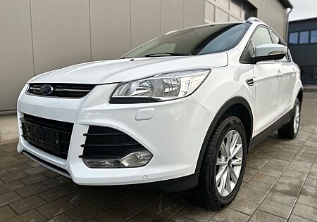 Ford Kuga Titanium 2.0 TDCI/ 4WD/AHK/KAM/TEMP/NAVI