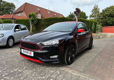 Ford Focus 1,0EcoBoost ST-Line Red KLIMA TEMPO LED !