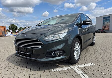 Ford S-Max Titanium AWD 4X4