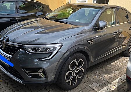 Renault Arkana E-TECH 145 mit Garantie und Servicepaket