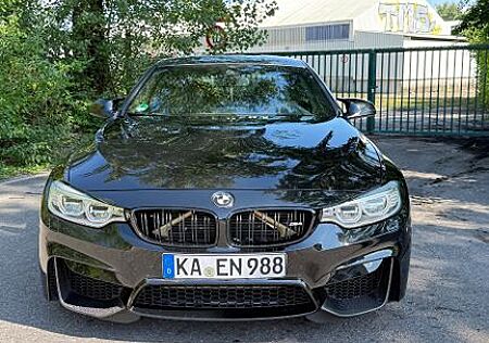 BMW M4 Deutsch