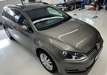VW Golf Volkswagen VII Variant Comfortline BMT/DSG/Standheizun