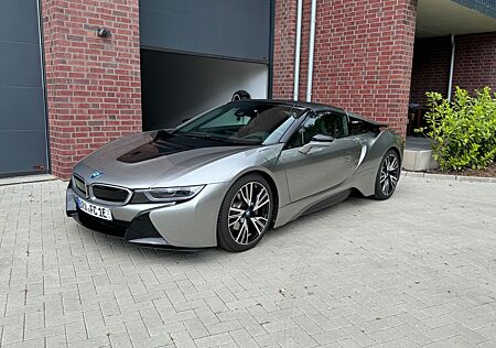 BMW i8 Roadster Individual - 2 Jahre Garantie