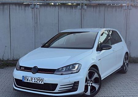 VW Golf Volkswagen 2.0 TSI BMT GTI Performance GTI Performance