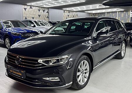 VW Passat Volkswagen Var. Elegance 2.0 TDI /TRAVEL/AHK/MATRIX
