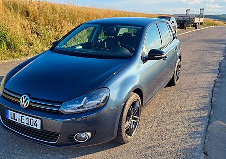 VW Golf Volkswagen 1.4 TSI 90 kW Style