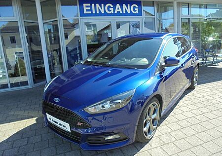 Ford Focus ST mit LEDER-SPORT-P.[Navi Xenon WinterP]