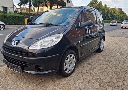 Peugeot 1007 Prémium 75 2-Tronic