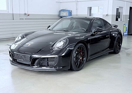 Porsche 991 Carrera 4 GTS Coupé