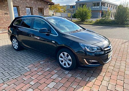 Opel Astra J Sports Tourer Exklusiv+Ahk+Navi+Scheckhe