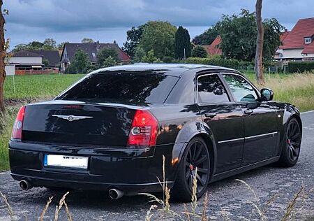 Chrysler 300C 6.1 SRT 8