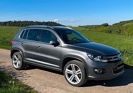 VW Tiguan Volkswagen 1.4 TSI 4MOTION R- Line Sport & Style