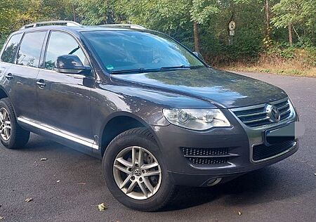 VW Touareg Volkswagen 3.0 V6 TDI 7L keine Luftfederung