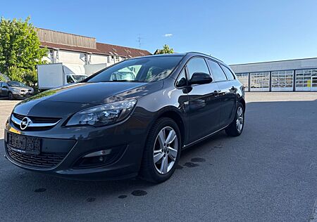 Opel Astra J Sports Tourer Edition