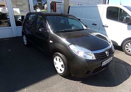 Dacia Sandero Laureate 1.6 , Klima , Tüv neu