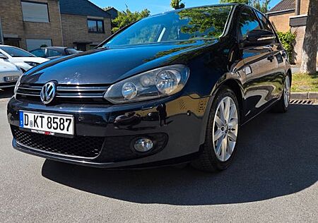 VW Golf Volkswagen 1.4 TSI 90 kW Highline Highline