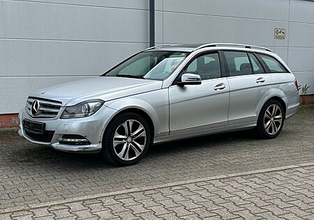 Mercedes-Benz C 180 T CGI Avantgarde Aut. *Bi-Xenon*Teilleder*