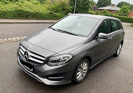 Mercedes-Benz B 180 Urban MB Scheckheft