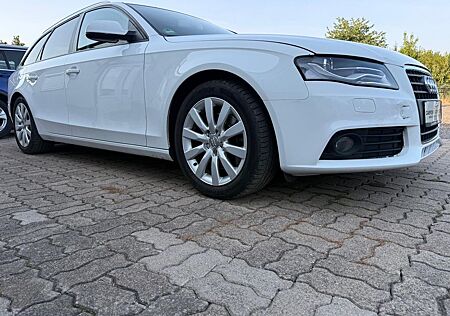 Audi A4 Avant Ambition