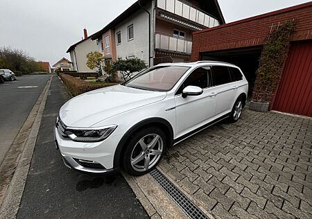 VW Passat Alltrack Volkswagen 2.0 TDI SCR 140kW DSG 4MOT A...