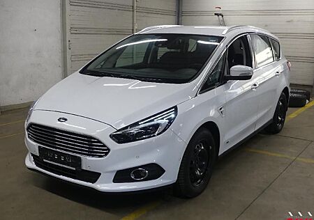 Ford S-Max Titanium AWD 1. Hand NAvi LED ACC
