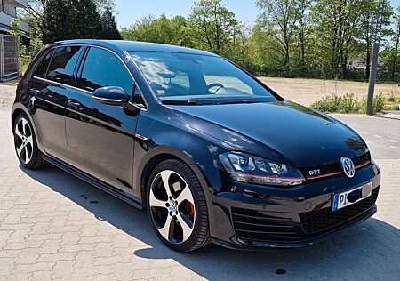 VW Golf Volkswagen 2.0 TSI BMT GTI GTI