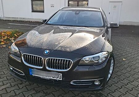 BMW 530d Touring A Luxury Line Luxury Line
