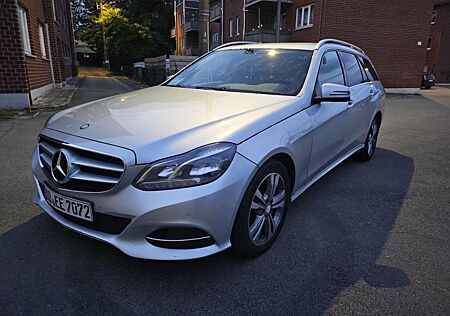Mercedes-Benz E 200 CDI T AVANTGARDE AVANTGARDE