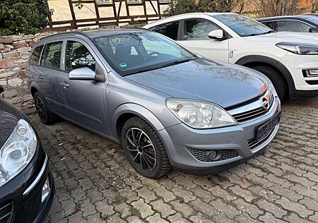 Opel Astra H Caravan Edition TÜV 09 / 2026