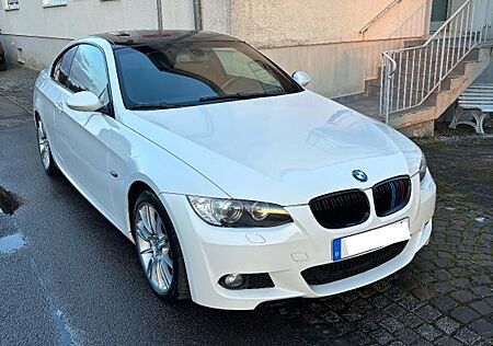 BMW 325i Coupé -